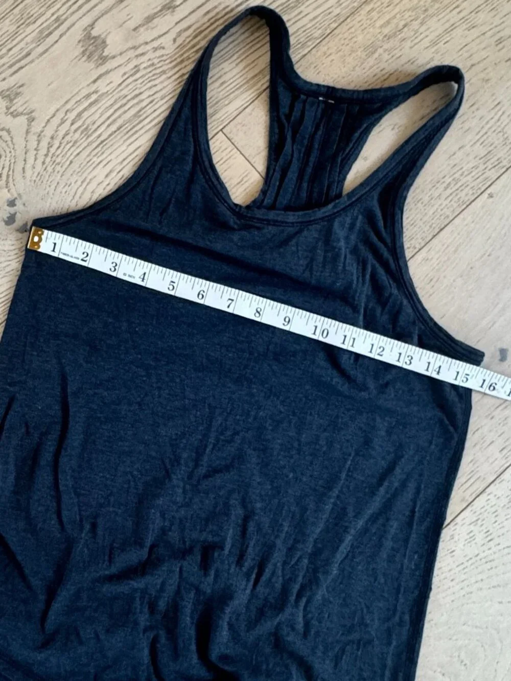 LOT Lululemon Workout Tops xx3  sz 6
